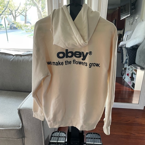 💥 Accepting offers on NWT Obey Hooded Graphic Sweatshirt in Cream Men’s Sz S - Picture 5 of 6